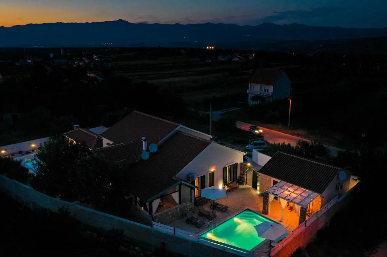 Holiday Home Ikka With Swimming Pool Pridraga