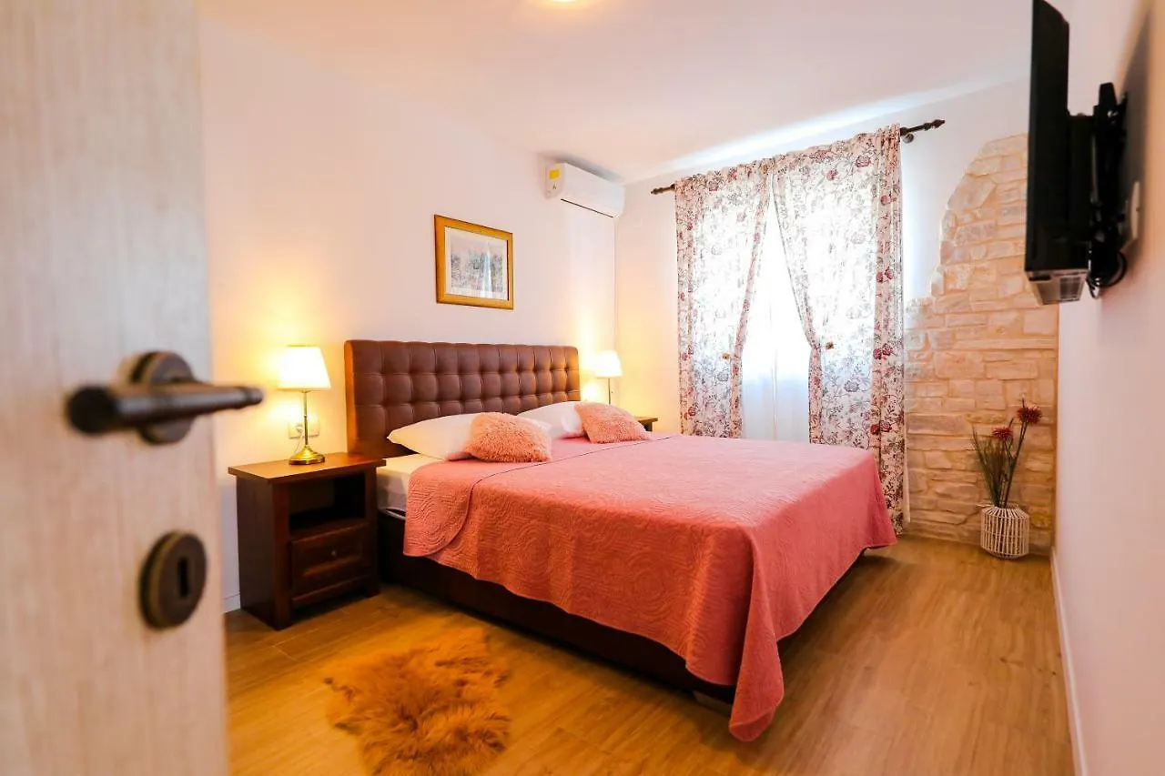 Holiday Home Ikka With Swimming Pool Pridraga