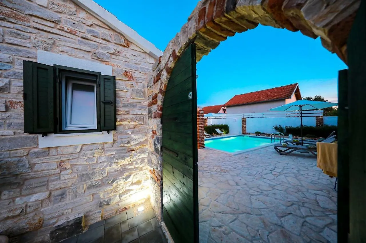 Holiday Home Ikka With Swimming Pool Pridraga